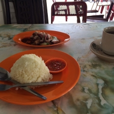 【旧古仔路】烧肉饭 + Kopi